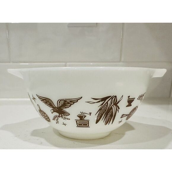 Vintage Pyrex Mixing Bowl Early American Cinderella #441 1-1/2 PT White Brown - Picture 4 of 8